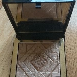 A super dazzling highlighter